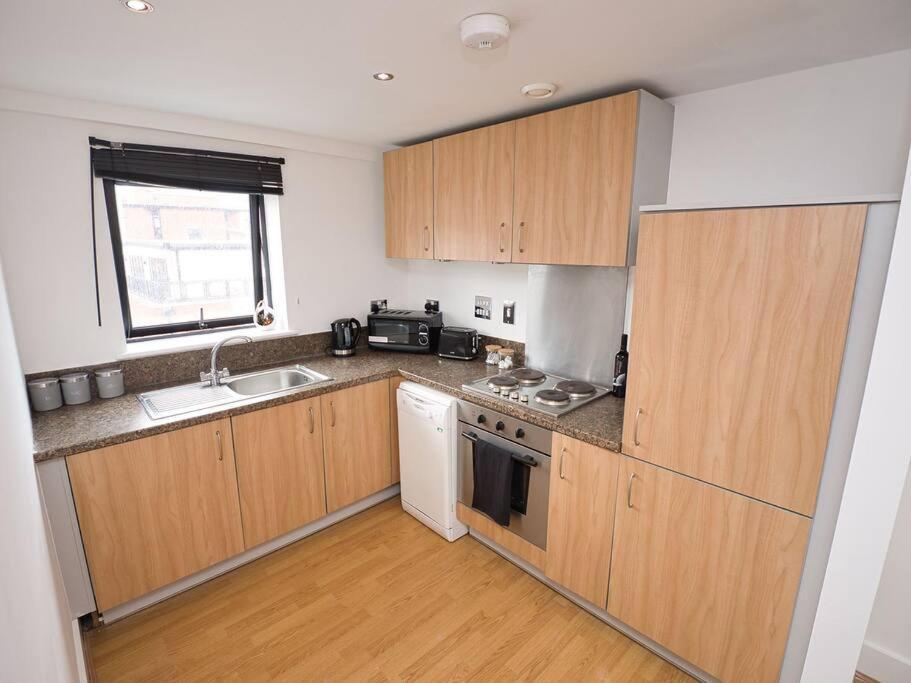 Lovely 1 Bedroom Apartment - Bham City Centre バーミンガム エクステリア 写真